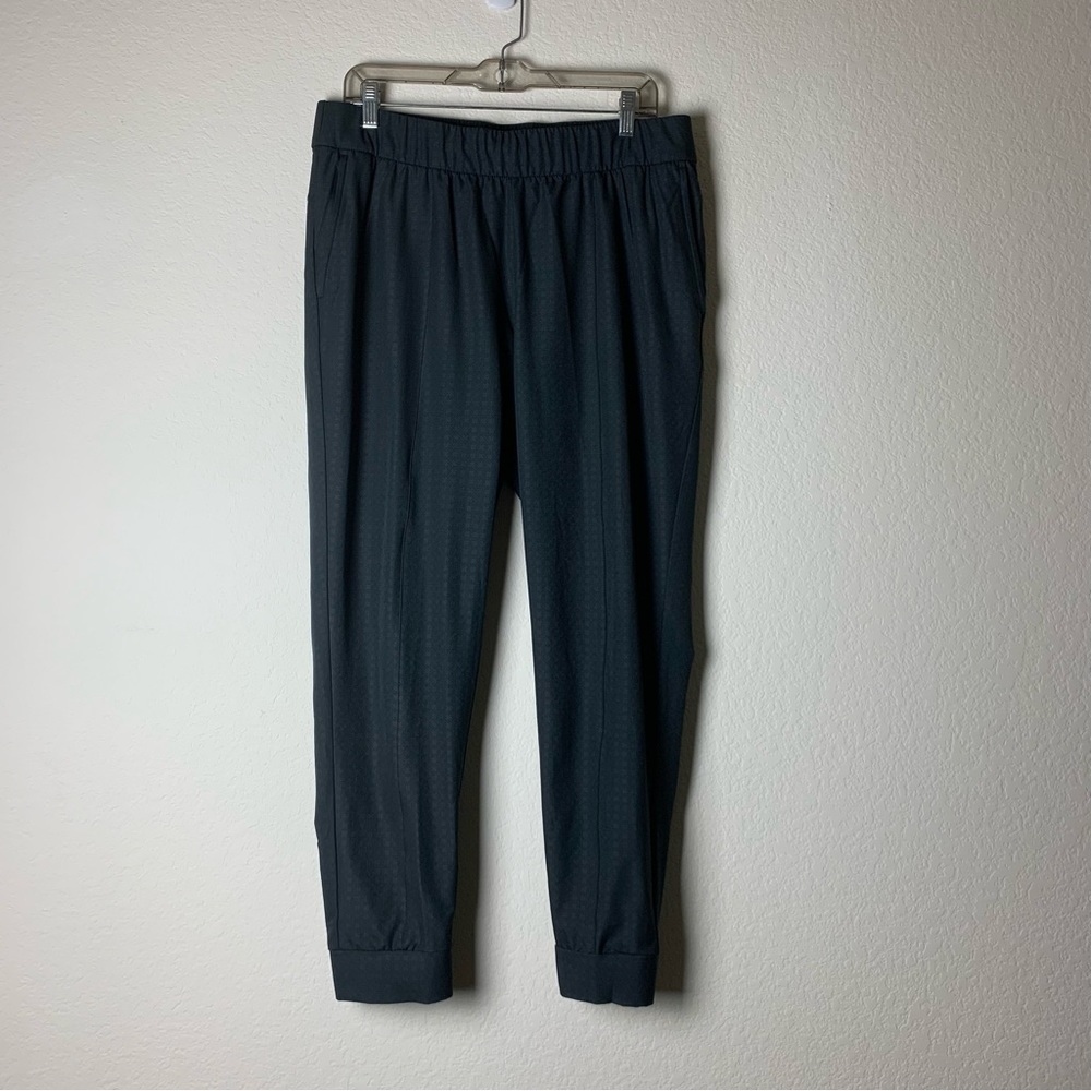 Nike Dri fit womens gray UV victory gingham joggers L